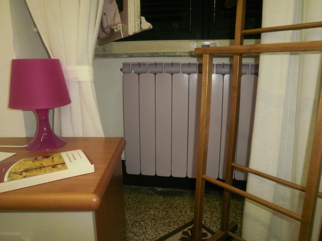 Guest House Erika La Spezia Buitenkant foto