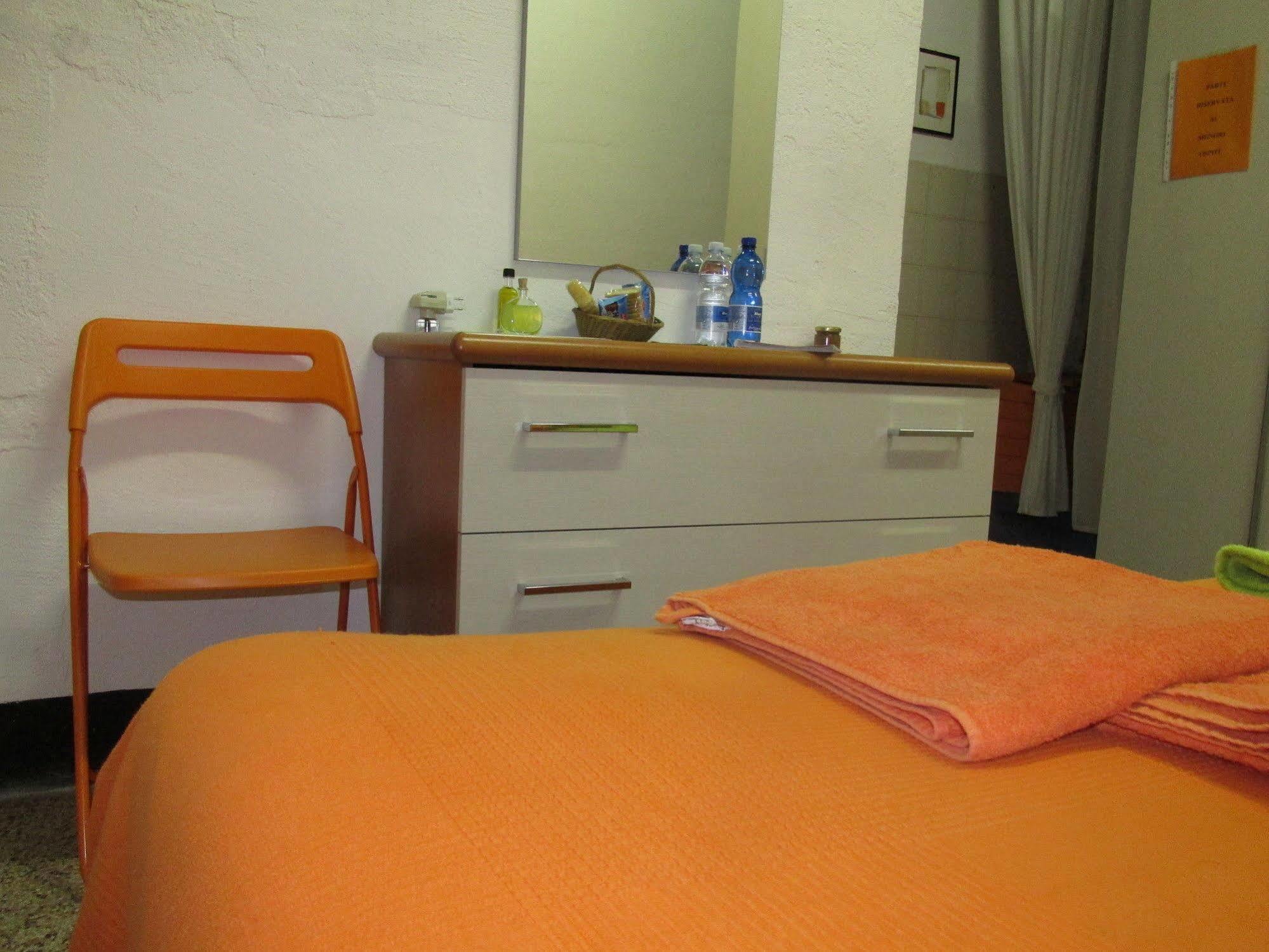 Guest House Erika La Spezia Buitenkant foto